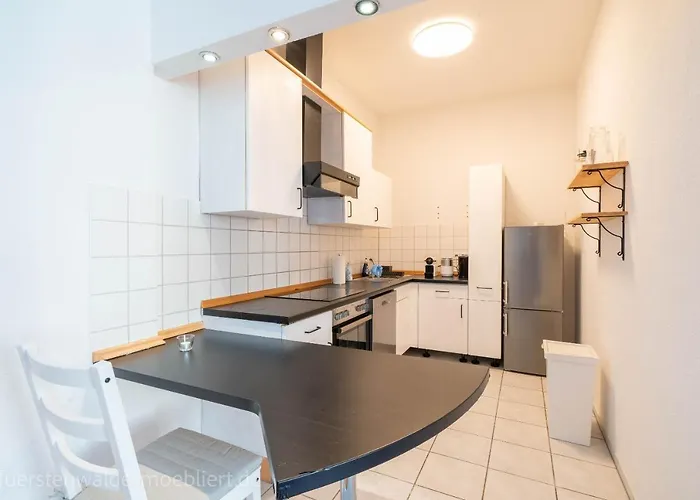Nikola 3 Balkon 72qm Waschtrockner Tv Vollausstattung Zentral Apartment Fürstenwalde