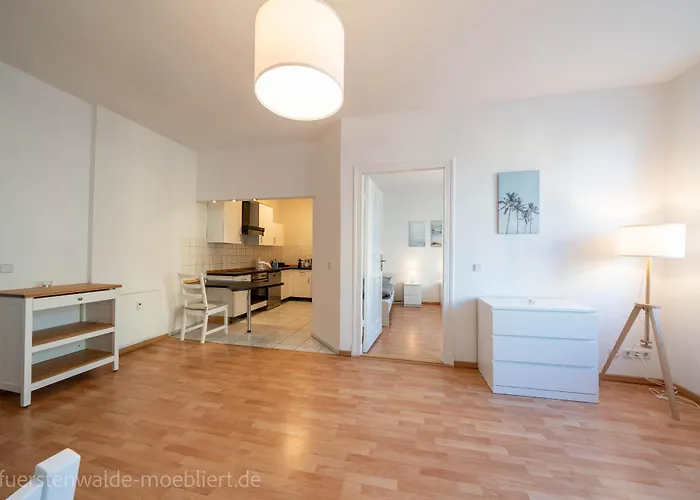 Nikola 3 Balkon 72qm Waschtrockner Tv Vollausstattung Zentral * Fürstenwalde