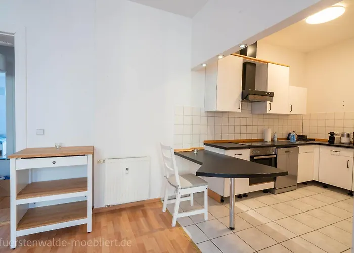 Apartment Nikola 3 Balkon 72qm Waschtrockner Tv Vollausstattung Zentral Fürstenwalde